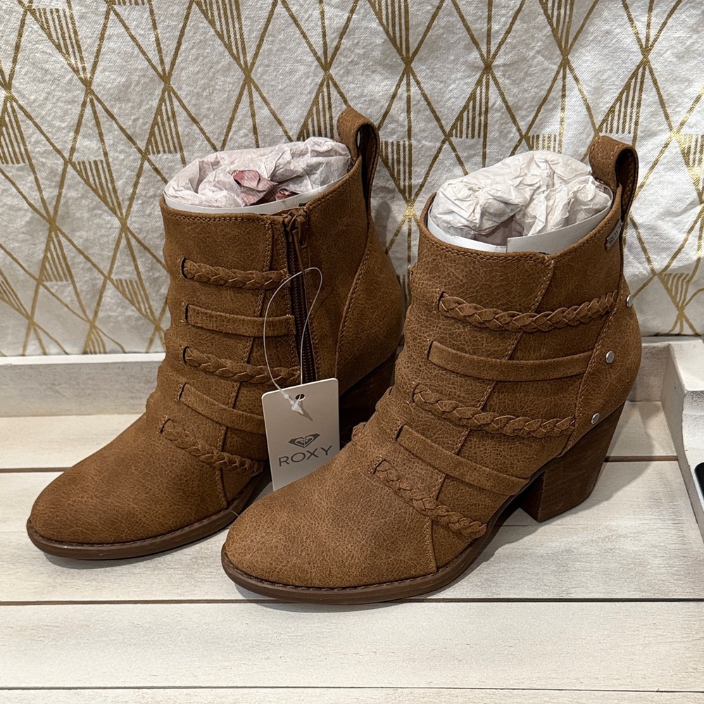Roxy Women's Devon Brown Braided Ankle Booties